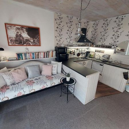 Apartman Aromasalon Тршебич Экстерьер фото
